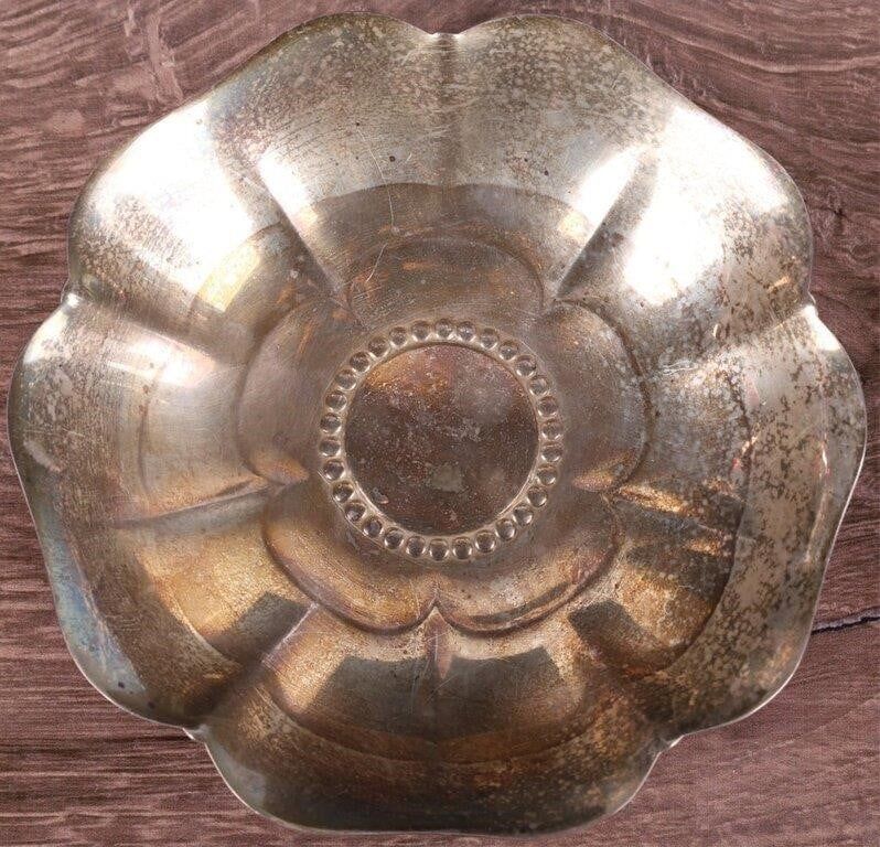 Lot 235384: VINTAGE TIFFANY & CO STERLING SILVER FLOWER BOWL
