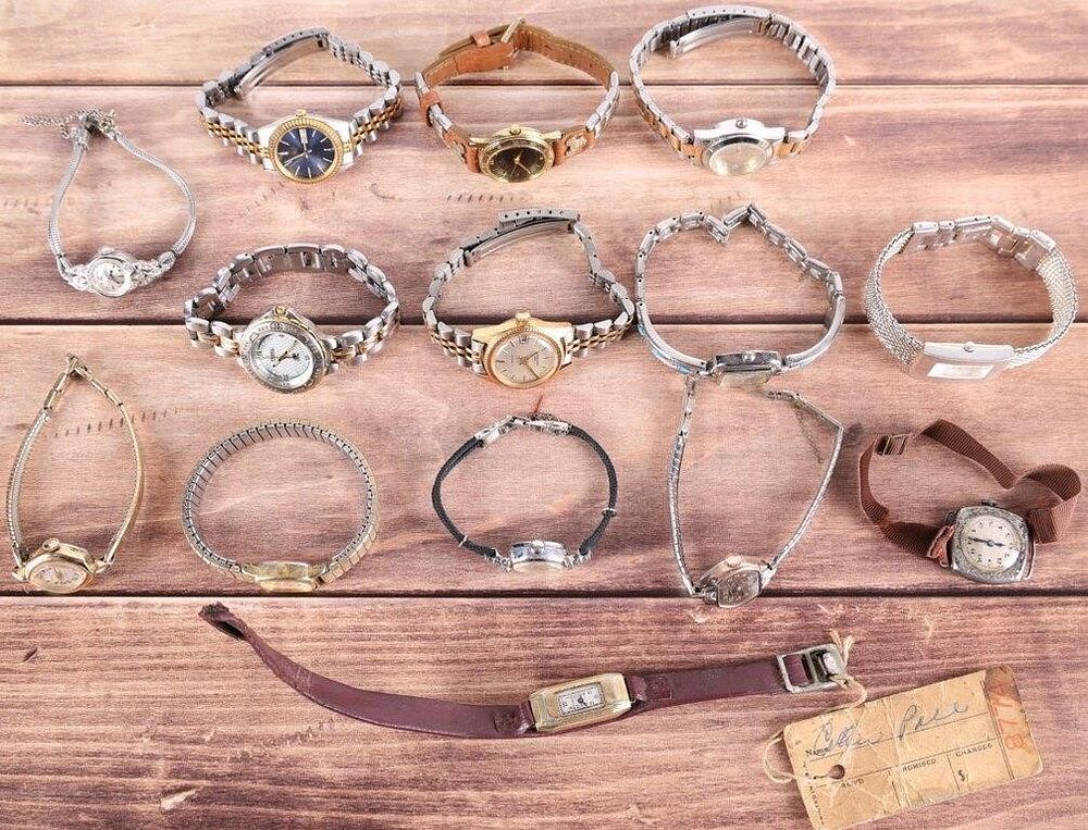 Lot 235386: VINTAGE & MODERN FANCY LADIES WRISTWATCH LOT (14)