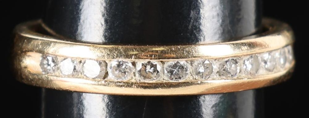 Lot 235394: HUMBLE 14K YELLOW GOLD LADIES RING W/ 12 DIAMONDS