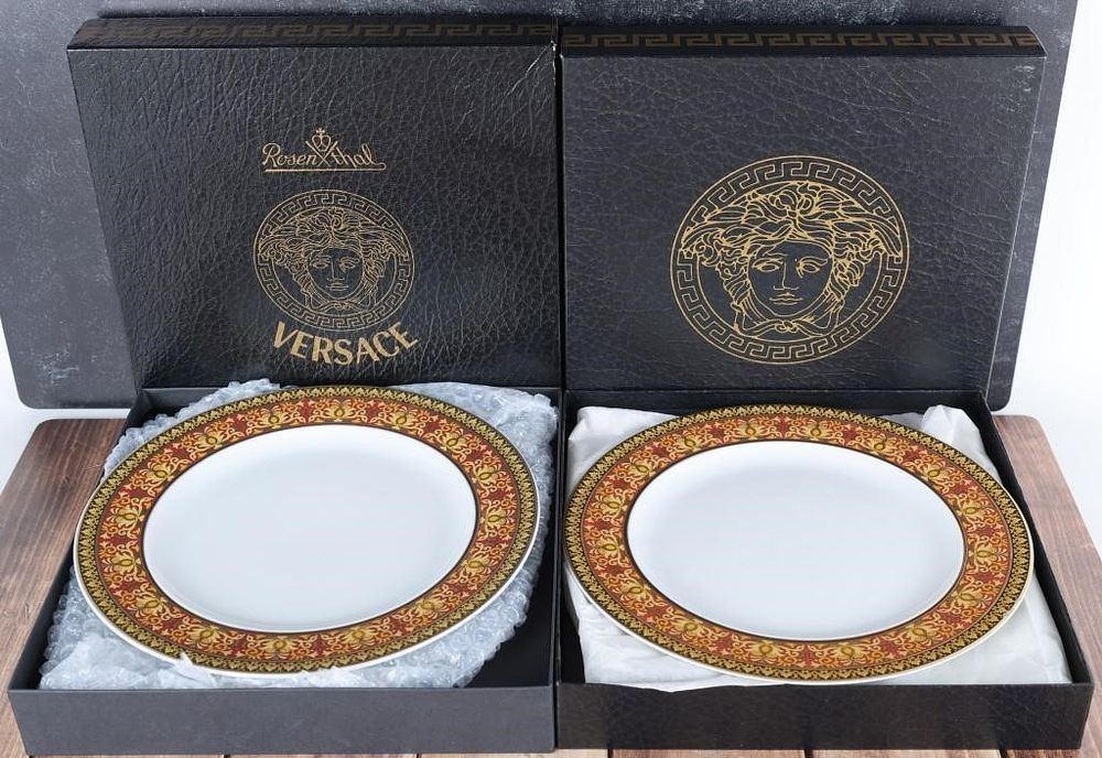 Lot 235421: VERSACE ROSENTHAL BAROCCO CHINA SALAD PLATES (2)