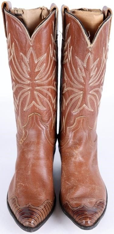 Lot 235425: VINTAGE HYER LADIES COWBOY BOOTS NEOLITE SOLES 4.5