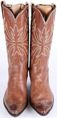 VINTAGE HYER LADIES COWBOY BOOTS NEOLITE SOLES 4.5. Vintage pair of Hyer ladies cowboy boots 