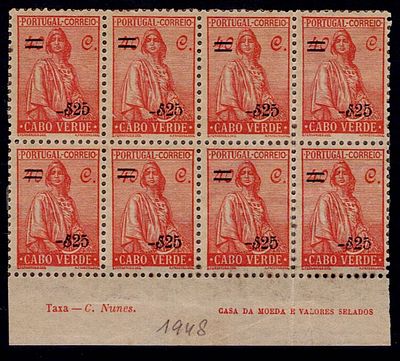 Cabo Verde 1948 Ceres filigranado com sobretaxa. Bloco de 8 selos, bordo de folha Mf#240, $25 