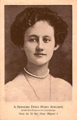 Monarchy postcards. 5 postcards with individual images of members of the royal family, "A 