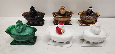 santa on a sleigh. Westmoreland glass good condition 6 pieces Dimensions: 5 x 13 x 13 in