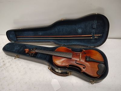 violin. made in the usa by jackson guldan violin co. columbus ohio Dimensions: 5 x 31 x 10 in