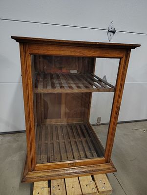 pie safe. oak pie safe display case made by Miami Co. 32 tall 24 wide 24 deep Dimensions: 32 x 