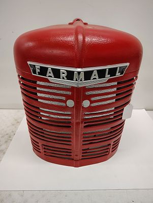 Grill. farmall grill it was repainted Dimensions: 24 x 18 x 12 in