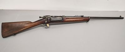 Gun. springfield 30-40 crag serial number: 18231 fair condition Dimensions: 43 x 4 x 7 in