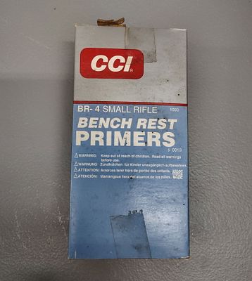 primers. CCI bench rest primers small rifle 1000 primers Dimensions: 2 x 6 x 3 in
