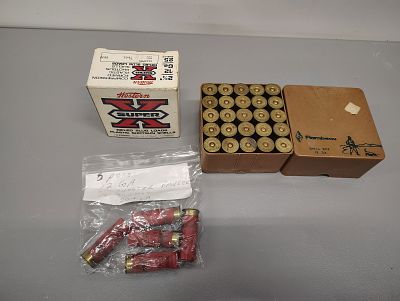 Ammo. 12 gauge 55 rounds Dimensions: 6 x 7 x 6 in