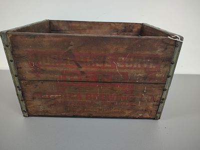 Wooden crate. Horseshoe Curve Beer crate Dimensions: 11 x 18 x 13 in