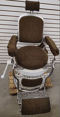 Barber chair. Koken Barber chair Dimensions: 50 x 29 x 45 in