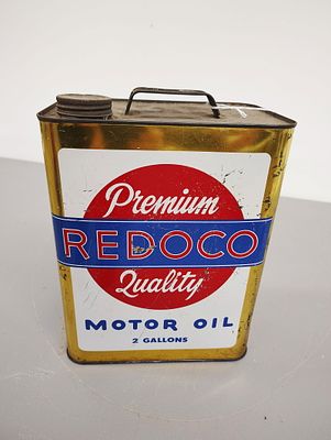oil can. Premium Redoco Motor Oil 2-gallon can - empty Dimensions: 11 x 9 x 6 in