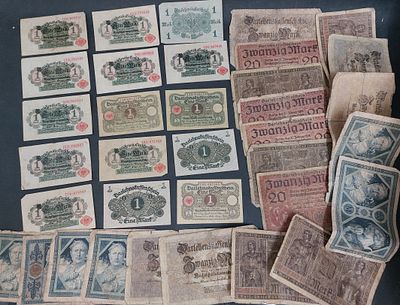 אוסף שטרות ישנות. . מפרט: השטרות הקטנות במצב סביר 
השטרות הגדולות עם בלאי/ קרעים וסימני קיפול. 