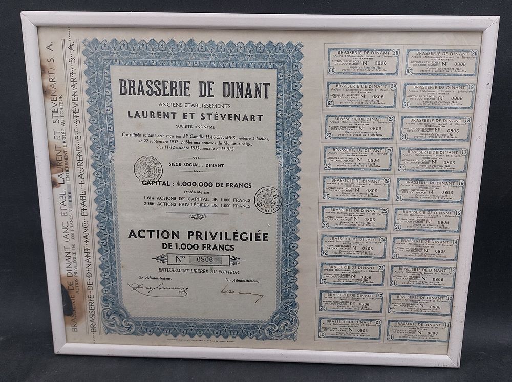 מניה ישנה ממוסגרת. כולל כתב יד ישן על המניה.
. מידות כולל מסגרת: 43X35 ס"מ. 
לא נבדק מחוץ 