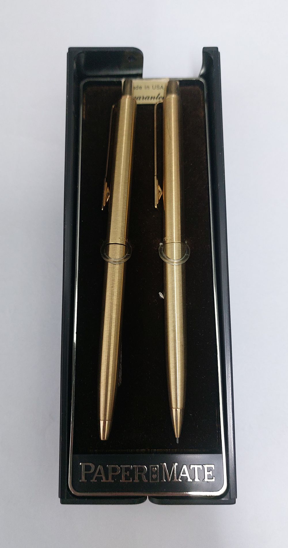2 עטים / כלי כתיבה ישנים באריזה המקורית. תוצרת ארה"ב.