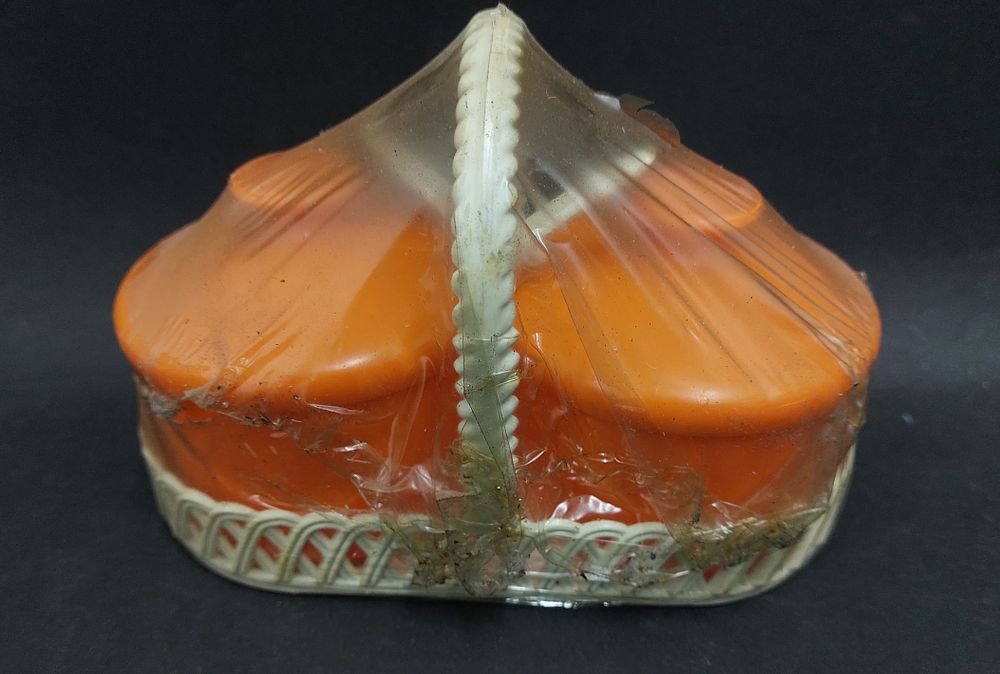 מארז לתבלינים וינטג' ישן לא היה בשימוש.