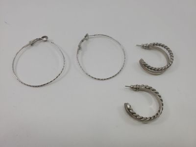 2 Pair Pierced Earrings