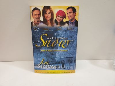 BOOK Christmas Snow Story Softcover