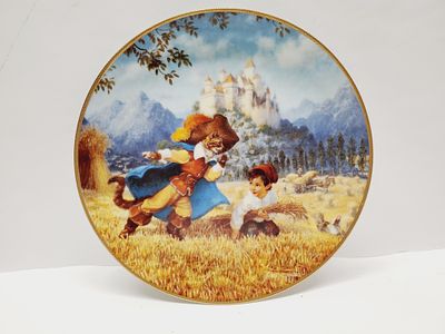8.5" Plate Puss n' Boots