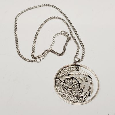 Wolf Pendant Necklace 20"