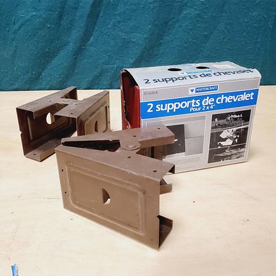 2 Sets of Supports for Saw Horses