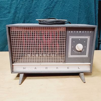 Electric Heater. Needs to be picked up quickly We will not ship this lot