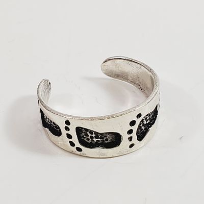 Open Toe Ring Stamped 925 Footprints