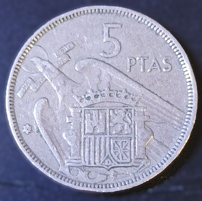 Монета. 5 песет. Франсиско Франко. Испания. 1957г. Медно-никелевый сплав. F.
