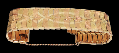 צמיד זהב איטלקי (?) רחב תלת־גווני 14K בעבודת יד, עיצוב גיאומטרי מרשים. צמיד זהב רחב, בעבודת יד 