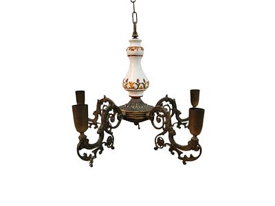 מנורת תקרה ישנה משולבת קרמיקה ופליז. איטליה? אמצע המאה ה-20?. מנורה וינטג' עשויה פליז וקרמיקה עם 