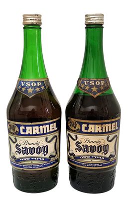 כרמל מזרחי – ברנדי סבוי (Savoy) VSOP | זוג בקבוקים סגורים. זוג בקבוקי ברנדי Savoy VSOP מתוצרת 