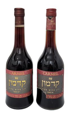 זוג בקבוקי יין “קדמון” – יקבי כרמל מזרחי. יין אדום מתוק מבית יקבי כרמל מזרחי, מסדרת קדמון 