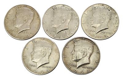 ארצות הברית – 5 מטבעות כסף חצי דולר (Half Dollar) קנדי, 1964. לוט הכולל חמישה מטבעות חצי דולר 