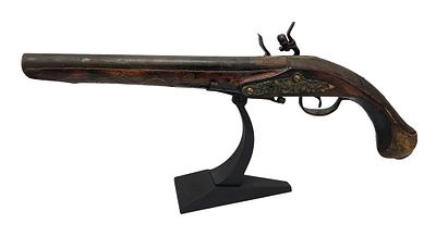 אקדח צור – רפליקה ישנה, עם מעמד תצוגה 
Flintlock Pistol – Old Replica, with Display Stand
. אקדח 