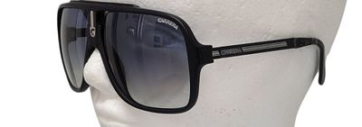 Vintage Carrera 5587 Aviator Sunglasses – Made in Austria – Porsche Design by Carrera Case
. Orig 
