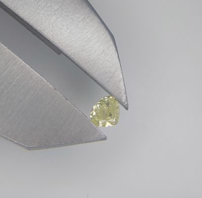 NATURAL BRILLIANT DIAMOND 0.23 CT P1 GROSS VALUATION: $1267USD. The subject of the offer is a 