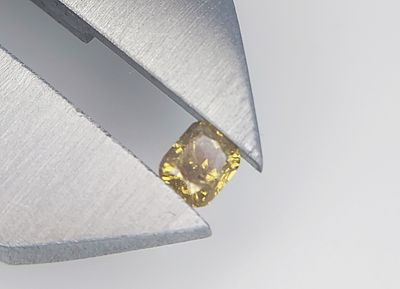 NATURAL BRILLIANT DIAMOND 0.24 CT P2 GROSS VALUATION: $1070 USD. The subject of the offer is a 