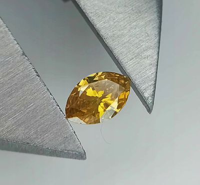 NATURAL BRILLIANT DIAMOND 0.19 CT Si1 GROSS VALUATION: $1132 USD. The subject of the offer is a 