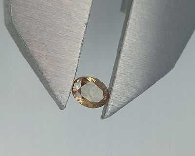 NATURAL BRILLIANT DIAMOND 0.24 CT Si1 GROSS VALUATION: $1648USD. The subject of the offer is a 