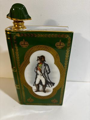 Limoges - בקבוק קוניאק Limoges. בקבוק קוניאק פורצלן לימוז’, תוצרת צרפת. פריט אספנות במצב מצוין 