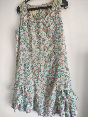 שמלת קיץ של אתא