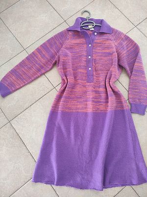 שמלת סריג של אתא . גוונים מושלמים, במצב טוב.