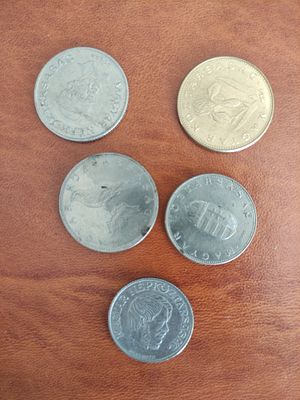 לוט מטבעות שונים מהעולם