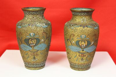 Pair of Antique Cloisonne Vase. 4 7/8" tall - most likely 19th century - chinese/asian - nicely done