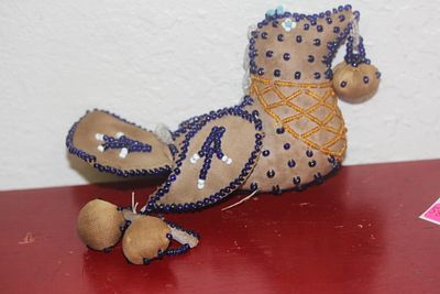 Native american Leather Bead Bird. dated 1918 - 6 inches across