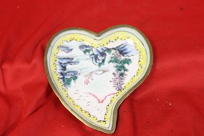 An Enamel Chinese Small Tray. Marked China - early 20th century - 3 1/8" in diameter - Canton enamel