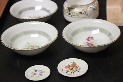 Lot of 6 Japanese Dishes. bowl= 4 1/2" in diameter