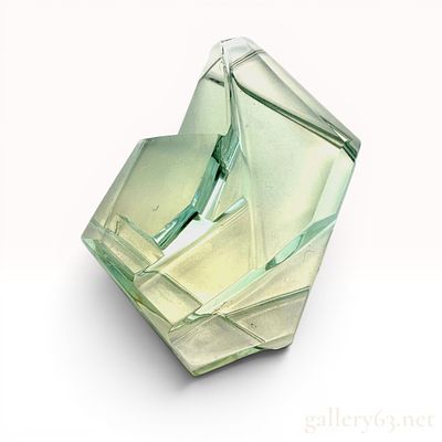 Loose 27.5 Carat Freeform Aquamarine Gemstone Beryl. 27.5 CT